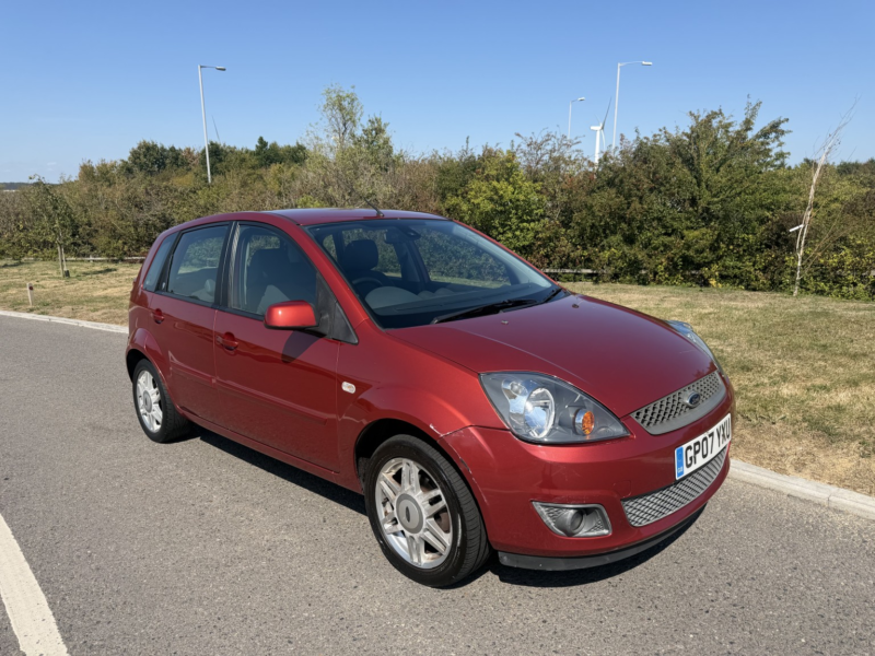 2007 Ford Fiesta 1.4 Ghia in Red — image 1