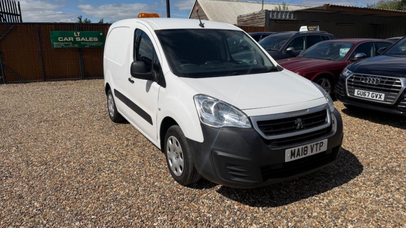 2018 Peugeot Partner 1.6 Bluehdi 854 Professional L1 5dr in White — image 1
