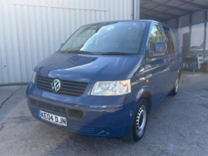 2004 Volkswagen Transporter 1.9 Tdi T28 L1 H1 4dr in Blue — image 3