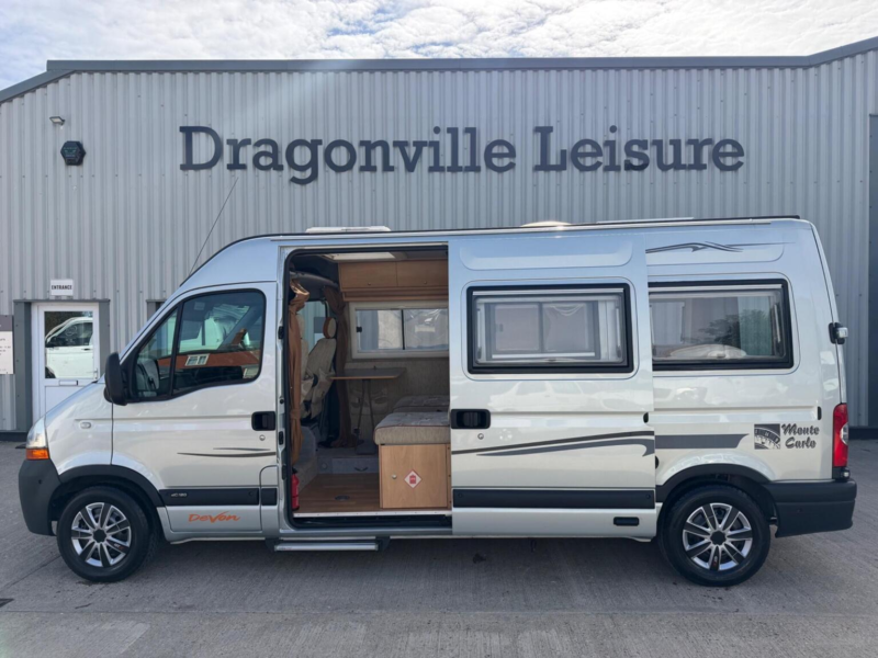 2008 Renault Master Devon Monte Carlo Camper Van 4 Berth Renault Master 2.5dci in Silver — image 1