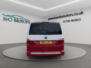 2016 Volkswagen Caravelle 2.0 Bitdi Bluemotion Tech Generation Six DSG Euro 6 (s/s) 5dr in Red — image 5