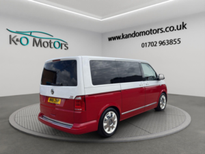 2016 Volkswagen Caravelle 2.0 Bitdi Bluemotion Tech Generation Six DSG Euro 6 (s/s) 5dr in Red — image 6