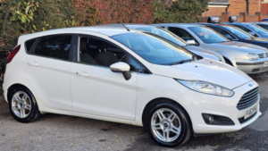 2013 Ford Fiesta 1.3 Zetec in White — image 3