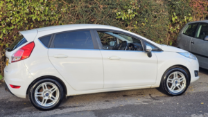 2013 Ford Fiesta 1.3 Zetec in White — image 4