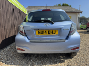 2014 Toyota Yaris 1.3 Dual Vvt-I Icon Plus in Blue — image 5
