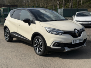 2017 Renault Captur 0.9 Tce Energy Dynamique S Nav SUV 5dr Petrol Manual Euro 6 (s/s) (90 Ps) in Multicolour — image 3