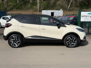 2017 Renault Captur 0.9 Tce Energy Dynamique S Nav SUV 5dr Petrol Manual Euro 6 (s/s) (90 Ps) in Multicolour — image 5