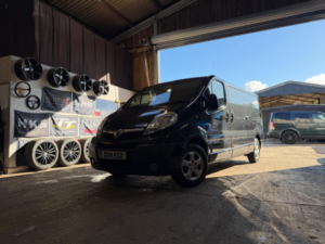 2014 Vauxhall Vivaro 2.0 2900 Cdti Sportive Fwd L3 4dr in Black — image 2