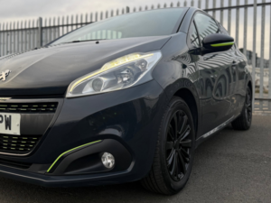 2016 Peugeot 208 1.2 Puretech Active Hatchback 3dr Petrol Manual Euro 6 (82 Ps) in Grey — image 5