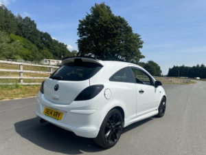 2014 Vauxhall Corsa 1.2 16v Limited Edition Hatchback 3dr Petrol Manual Euro 5 (85 Ps) in White — image 3