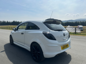 2014 Vauxhall Corsa 1.2 16v Limited Edition Hatchback 3dr Petrol Manual Euro 5 (85 Ps) in White — image 6