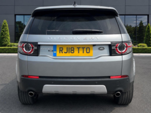 2018 Land Rover Discovery Sport 2.0 Td4 Hse Luxury Auto 4WD Euro 6 (s/s) 5dr in Grey — image 5