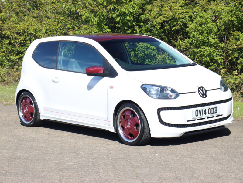 2014 Volkswagen Up! 1.0 Move Up! in White — image 1