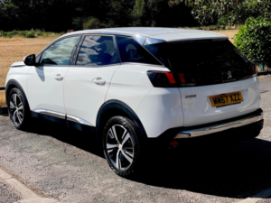 2018 Peugeot 3008 1.6 Bluehdi Allure Euro 6 (s/s) 5dr in White — image 4