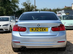 2012 BMW 3 Series 2.0 328i Luxury Auto Euro 5 (s/s) 4dr in Blue — image 6