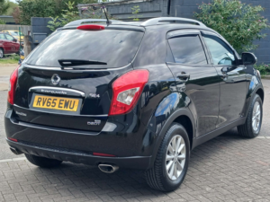 2015 Ssangyong Korando 2.0 Korando Se4 4WD 5dr in Black — image 6