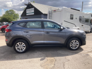 2018 Hyundai Tucson 1.6 Gdi Blue Drive Se Nav SUV 5dr Petrol Manual Euro 6 (s/s) (132 Ps) in Grey — image 5