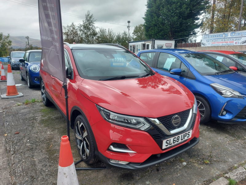 2018 Nissan Qashqai 1.5 Dci Tekna+ in Red — image 1