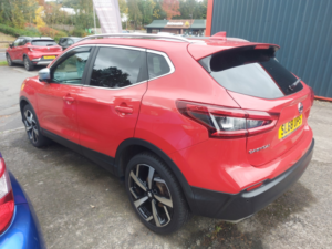 2018 Nissan Qashqai 1.5 Dci Tekna+ in Red — image 5