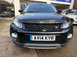2014 Land Rover Range Rover Evoque 2.2 Sd4 Pure Tech in Black — image 4