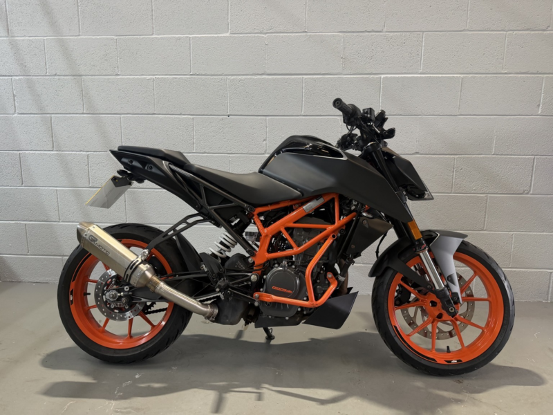 2022 Ktm 125 Duke in Black — image 1
