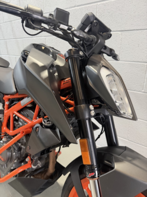 2022 Ktm 125 Duke in Black — image 4