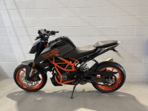 2022 Ktm 125 Duke in Black — image 6