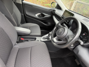 2023 Toyota Yaris 1.5 Vvt-H Icon in Black — image 5
