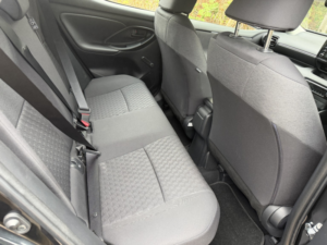 2023 Toyota Yaris 1.5 Vvt-H Icon in Black — image 6