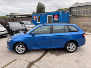 2022 Skoda Fabia 1.0 Tsi Se Euro 6 (s/s) 5dr in Blue — image 2