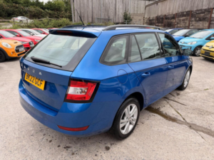 2022 Skoda Fabia 1.0 Tsi Se Euro 6 (s/s) 5dr in Blue — image 5