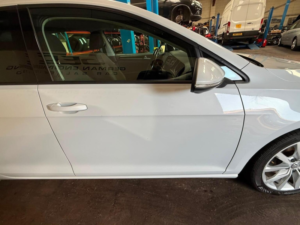 2017 Volkswagen Golf 2.0 Tdi Bluemotion Tech Gt DSG Euro 6 (s/s) 5dr in Silver — image 5