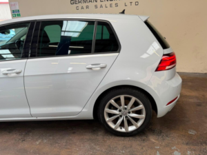 2017 Volkswagen Golf 2.0 Tdi Bluemotion Tech Gt DSG Euro 6 (s/s) 5dr in Silver — image 6