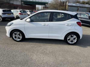 2020 Hyundai I10 1.0 I10 Se Connect 1.0 AMT in White — image 5