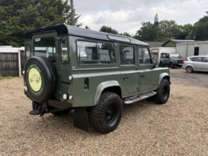 1987 Land Rover Defender 110 200tdi Engine Upgrade*amazing Chassis*tax&mot Exempt Soon*refurb in Green — image 6