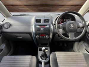 2012 Suzuki Sx4 1.6 Sz5 4grip Euro 5 5dr in Blue — image 3