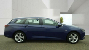 2019 Vauxhall Insignia 1.6 Turbo D Blueinjection Tech Line Nav Sports Tourer Euro 6 (s/s) 5dr in Blue — image 6