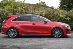 2020 Kia Ceed 1.4 T-Gdi Gt-Line S Hatchback 5dr Petrol Dct Euro 6 (s/s) (138 Bhp) in Red — image 2