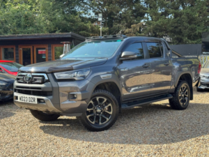 2023 Toyota Hilux 2.8 D-4d Invincible X Auto 4WD Euro 6 (s/s) 4dr in Grey — image 5