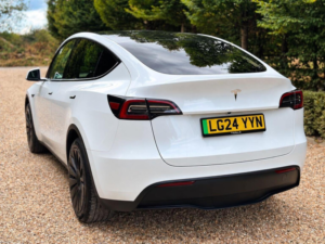 2024 Tesla Model Y Auto Rwd 5dr in White — image 4