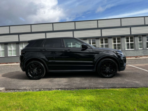 2018 Land Rover Range Rover Evoque 2.0 Range Rover Evoque Hse Dynamic Td4 Auto 4WD 5dr in Black — image 6