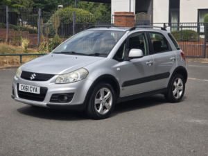 2011 Suzuki Sx4 1.6 Sz4 SUV 5dr Petrol Manual Euro 5 (120 Ps) in Silver — image 3