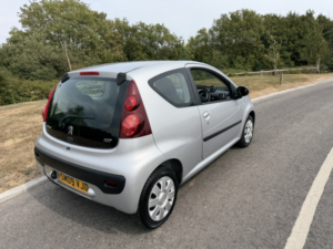 2009 Peugeot 107 1.0 12v Urban in Silver — image 2
