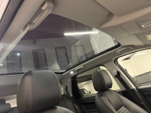 2015 Land Rover Discovery Sport 2.2 Sd4 190bhp Hse Luxury Auto in Grey — image 4