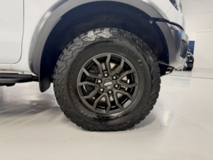 2020 Ford Ranger 2.0 Ecoblue Raptor Pickup Double Cab 4dr Diesel Auto 4WD Euro 6 (s/s) (213 Ps) in White — image 4