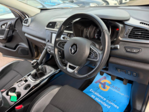 2018 Renault Kadjar 1.2 Tce Dynamique S Nav Euro 6 (s/s) 5dr in Beige — image 3