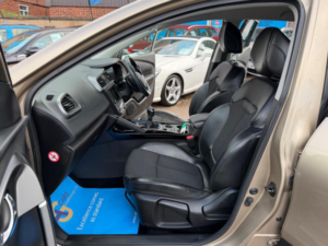 2018 Renault Kadjar 1.2 Tce Dynamique S Nav Euro 6 (s/s) 5dr in Beige — image 4
