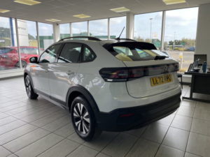 2022 Volkswagen Taigo 1.0 Tsi Life in White — image 3