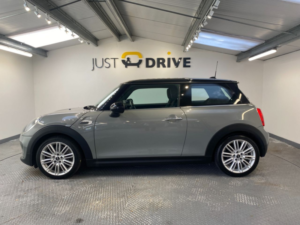 2014 MINI Hatch 1.2 One Hatchback 3dr Petrol Manual Euro 6 (s/s) (102 Ps) in Grey — image 2