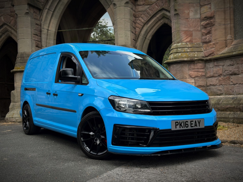2016 Volkswagen Caddy Maxi 2.0 Tdi C20 Bluemotion Tech Startline in Blue — image 1